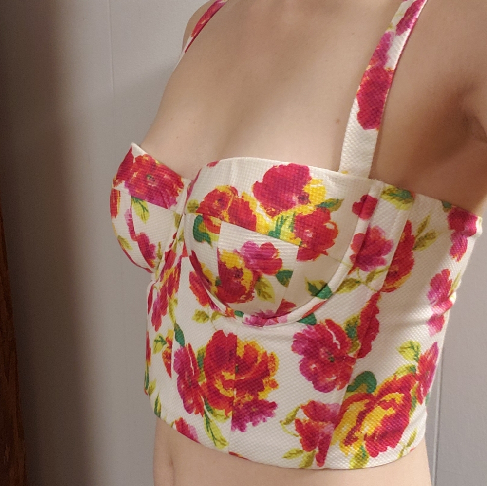 Floral crop top - Picture 2 of 4